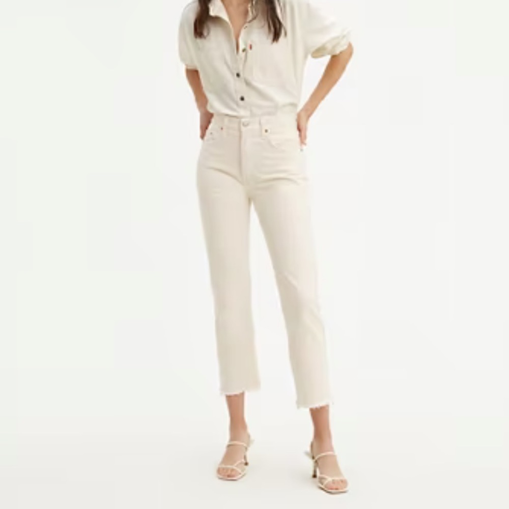 Levi’s 501 in Neutral Ground Cream